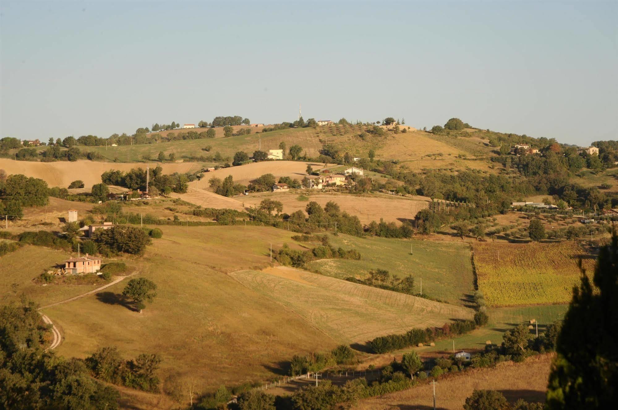 Azienda Agraria Montelujano Gubbio Exterior photo